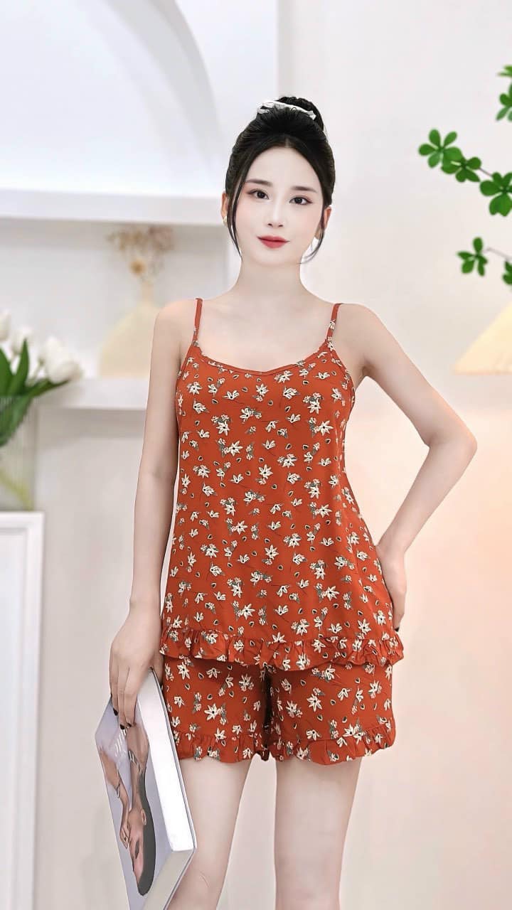 Women’s Floral Print Spaghetti Strap Homewear Set – Soft Silk Fabric