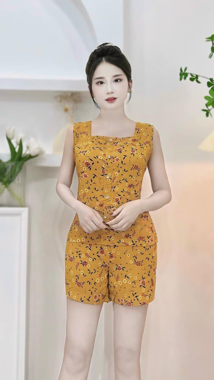 Women’s Floral Print Spaghetti Strap Homewear Set – Soft Silk Fabric