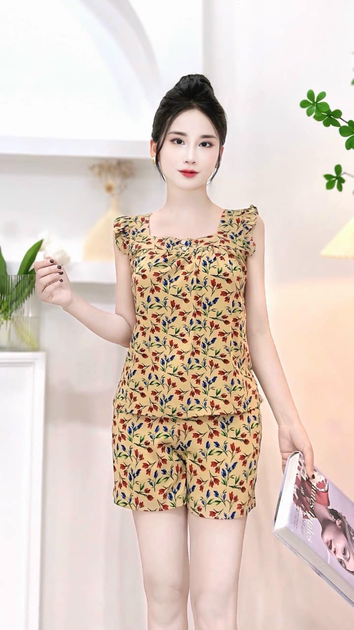 Women’s Floral Print Spaghetti Strap Homewear Set – Soft Silk Fabric