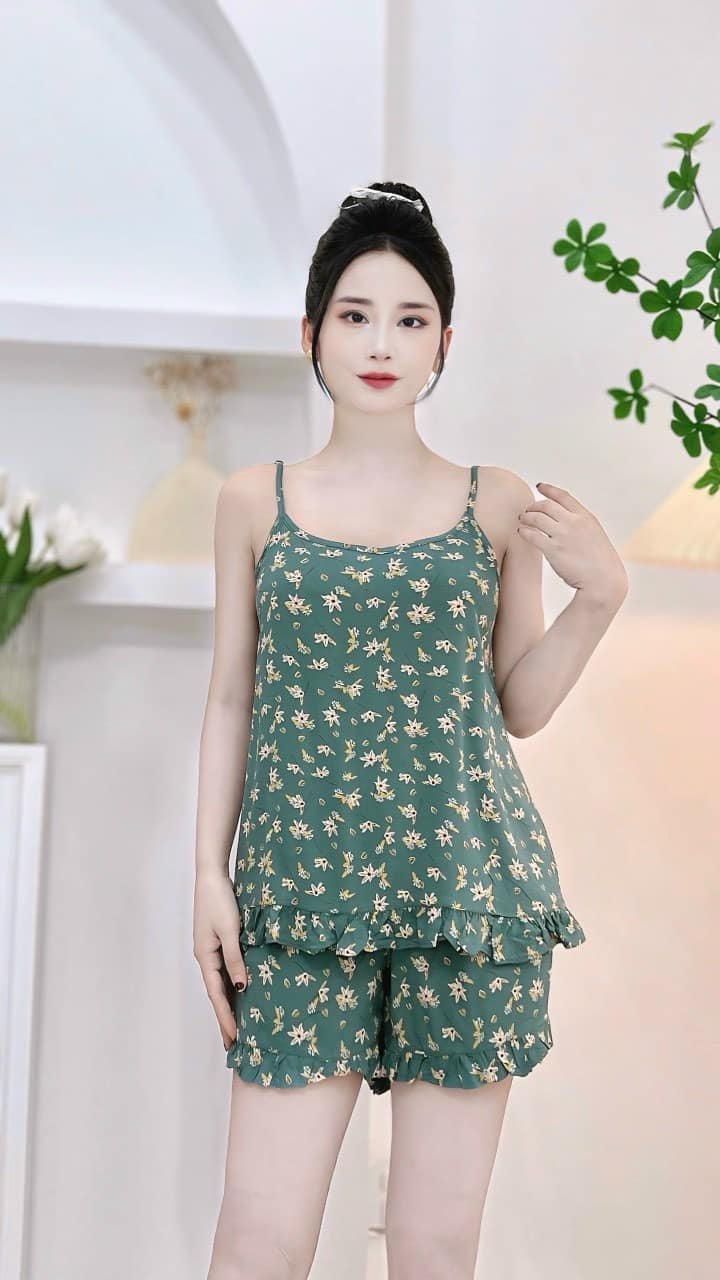 Women’s Floral Print Spaghetti Strap Homewear Set – Soft Silk Fabric