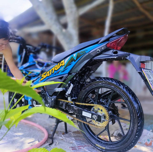 Suzuki Satria F150 Motobike William Brown
