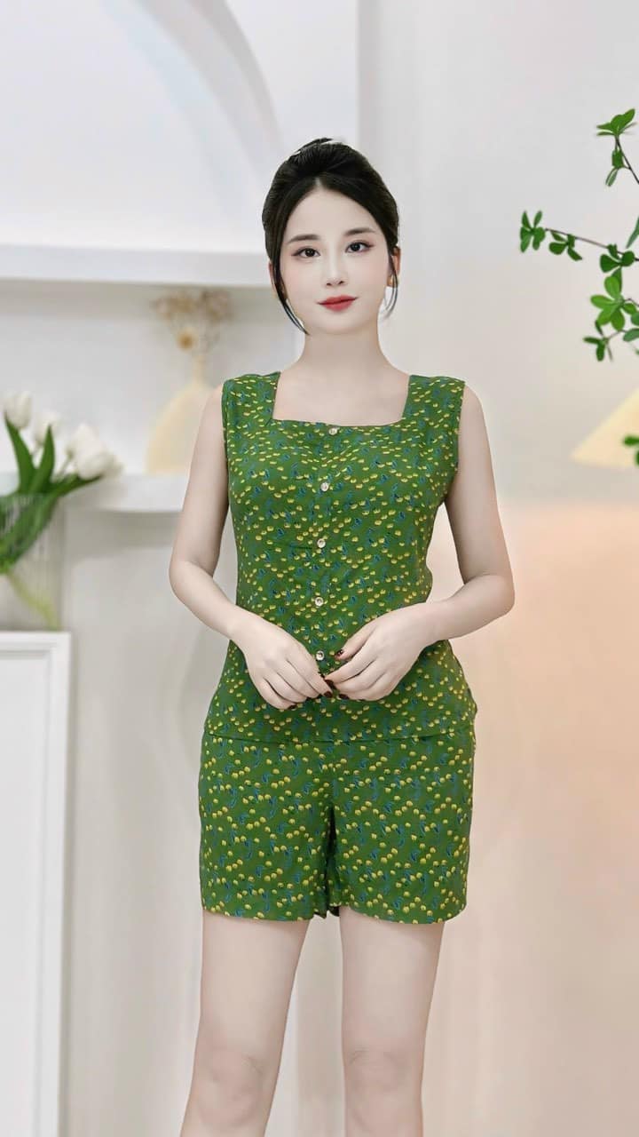Women’s Floral Print Spaghetti Strap Homewear Set – Soft Silk Fabric